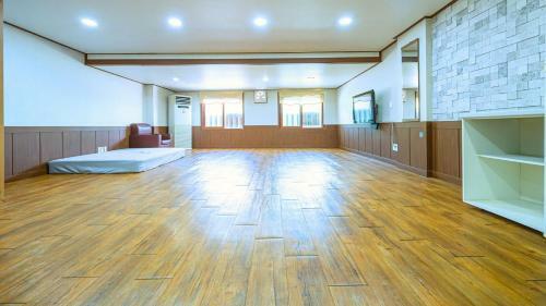 Songrim Hanok Pension