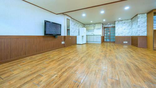 Songrim Hanok Pension