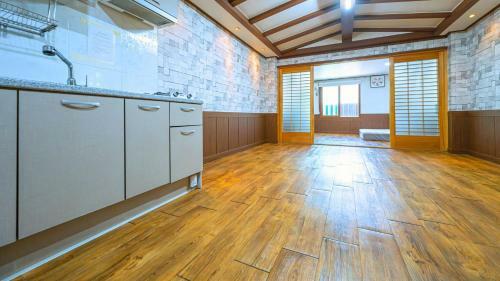 Songrim Hanok Pension