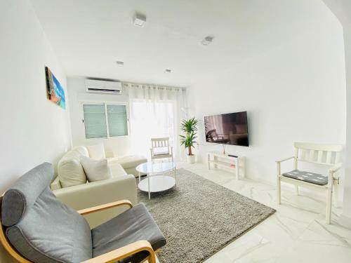 Fresh And Modern Delux Apartment In 1 Min From The Beach!
