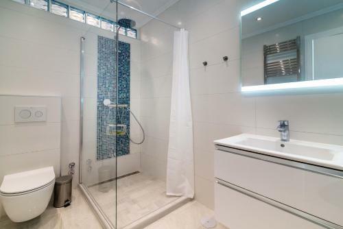 Top Renovated Villa With Sea-view And Heated Pool