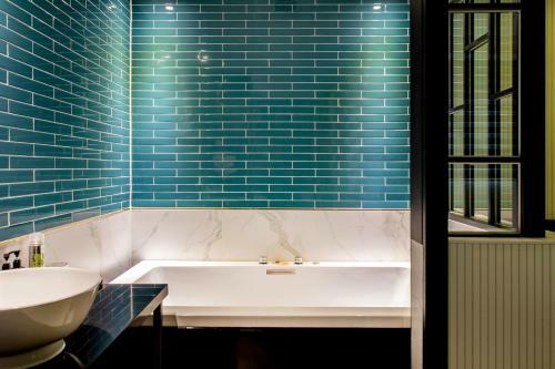 Brown Dot Hotel Gyeongju