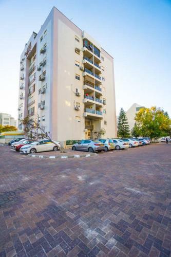Apartment In A Good Location Ashdod
