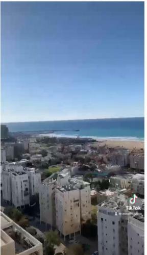 Lovely 2 Bedroom Apartment In Ashdod With Sea View