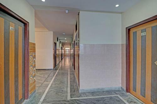 Capital O 81756 Hotel Nancy Paradise