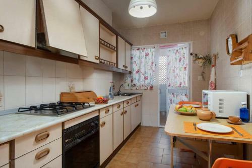 Fant�stico Apartamento de 3 Habitaciones Cerca de La Playa
