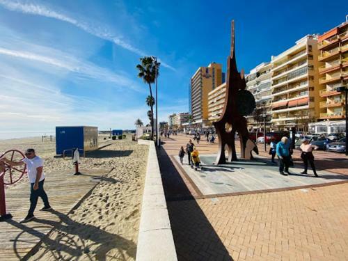 Fuengirola Beach Stunning Apartment