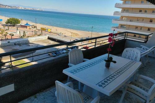 Apartamento En Urbanizaci�n Primera L�nea de Playa