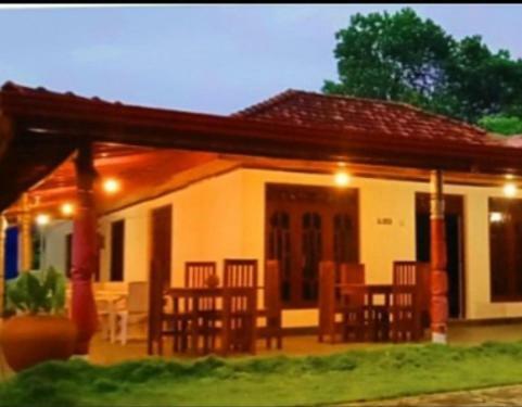 Bed & Breakfast Hiri Moon Villa