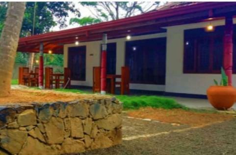 Bed & Breakfast Hiri Moon Villa