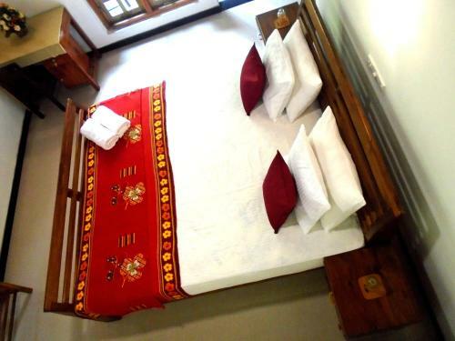 Bee Line Holiday Apartment