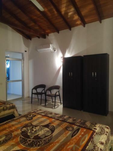 Hostal Kevin Hotel