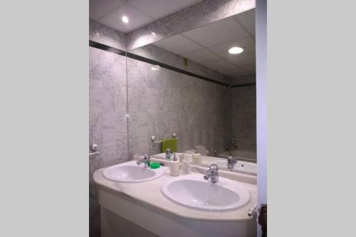 Apartamento Fuengirola , Beach, Centre ,balcony With Seaview, For 4 Persons