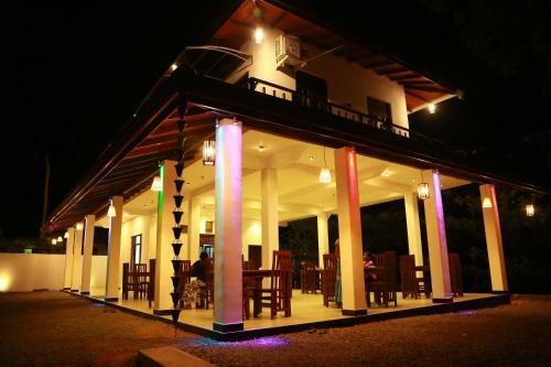 Hotel Mango Shade