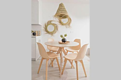Hugo Modern Apartment Best Facilities