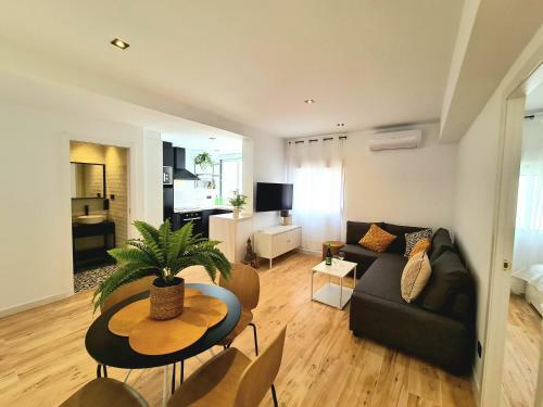 Palm Tree Eco Apartment In Fuengirola Center