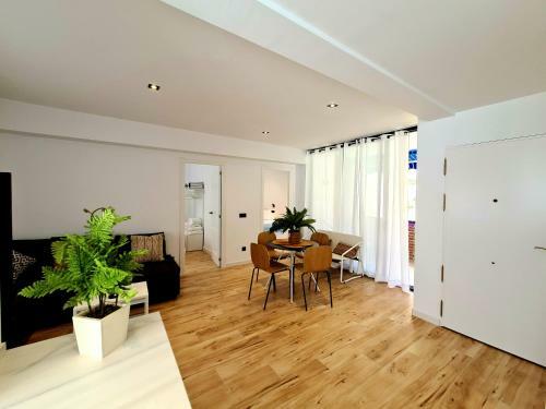 Palm Tree Eco Apartment In Fuengirola Center