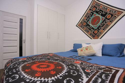 Luxury 2 Bedrooms Apartment Walking Distance From Gur-emir
