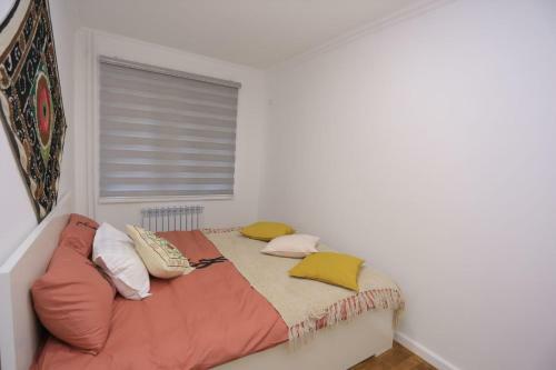 Luxury 2 Bedrooms Apartment Walking Distance From Gur-emir