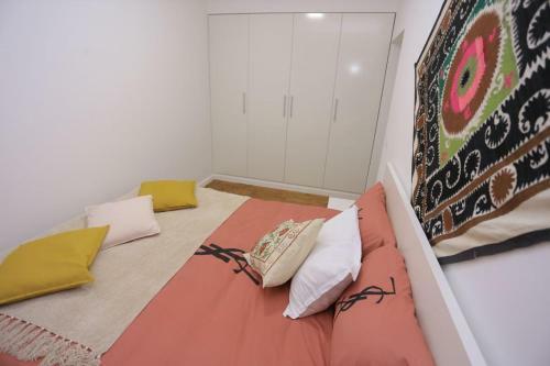 Luxury 2 Bedrooms Apartment Walking Distance From Gur-emir