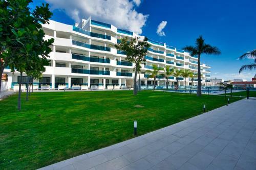 Picasso Modern Apartement With Gym And Sauna!
