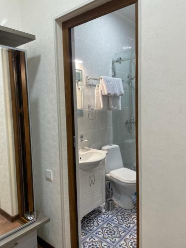 Bed & Breakfast Registon Saroy Hotel