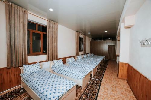 Siyob Hostel