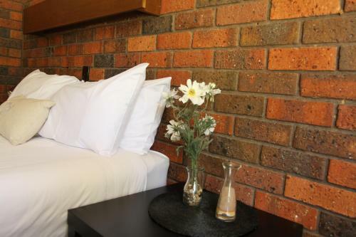 Bonnie Doon Hotel Motel