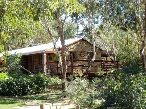 Bed & Breakfast 1860 Wine Country Cottages