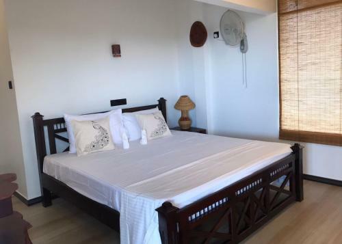 Radin Pearl Hotel & Beach Club