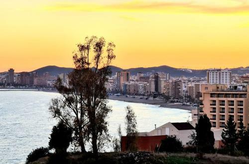 Mar Y Luz Front Sea Views Eco Apartment Fuengirola
