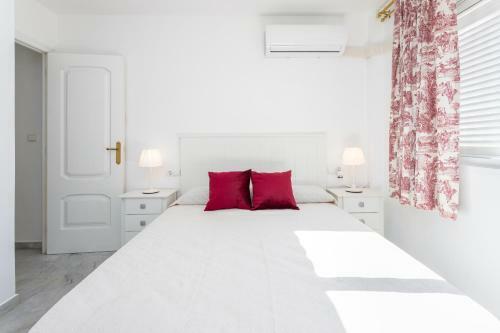 Los Boliches Beach Apartment By Ghr Rentals