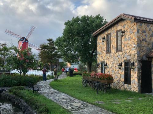 Chateau Windmill