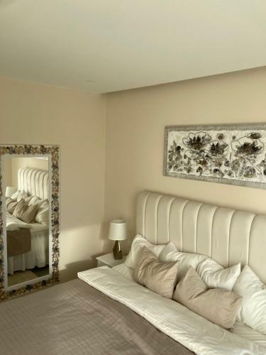 The View Luxury Vacation Apartment 4