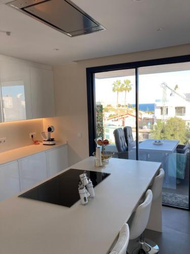 The View Luxury Vacation Apartment 4