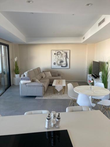 The View Luxury Vacation Apartment 4