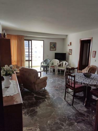 Apartamento En El Centro Y Al Lado De La Playa