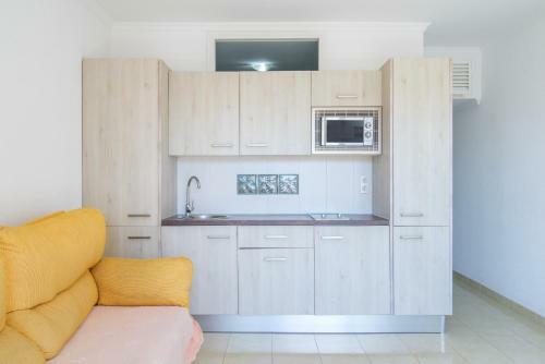 Apartamento Las Palmeras Sunny One Bedroom