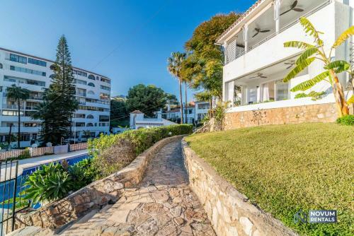 Apartamento Stunning 4-bdrm Townhouse With Sea Views