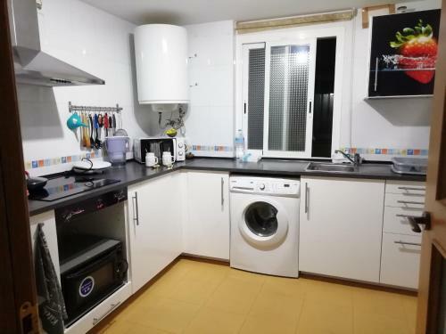 Apartamento En Fuengirola Con Piscina Y Parking