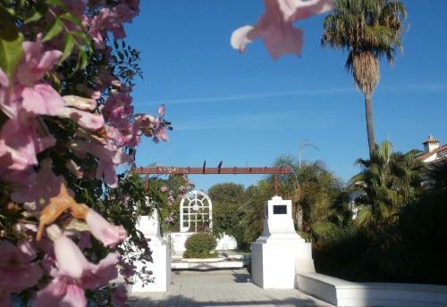 Lovely Townhouse Next To The Beach