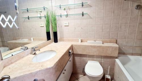 Go To Apartments In Leonardo