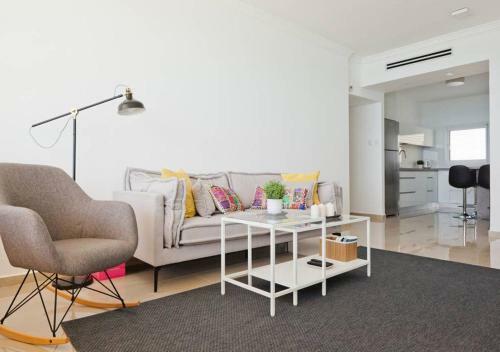 Apartamento O?&o Group-exiting Beach View Best Loc Bat-yam 3br