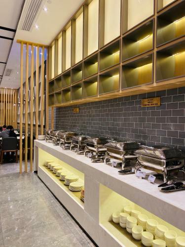 Atour Hotel Changsha Lugu Branch