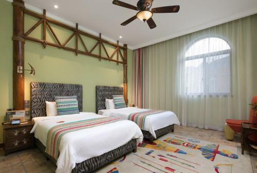 Dinoman Club Hotel