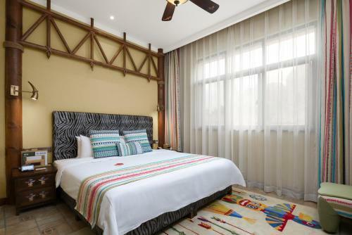 Dinoman Club Hotel