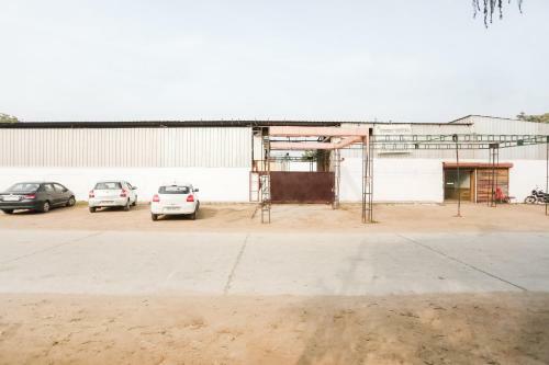 Hotel Oyo 68714 Pushp Vatika