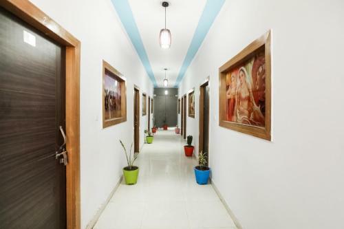 Hotel Oyo 68714 Pushp Vatika