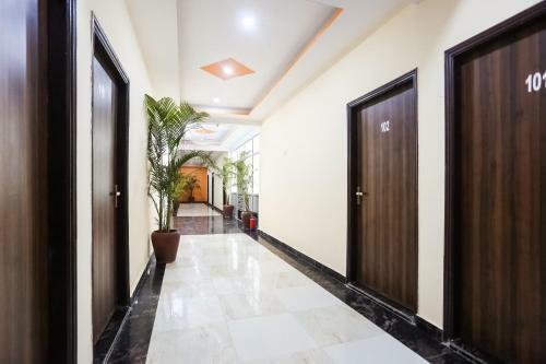 Oyo 49609 The Welcome Mat Hotel