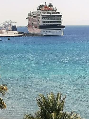 Nice View Hotel Apartment